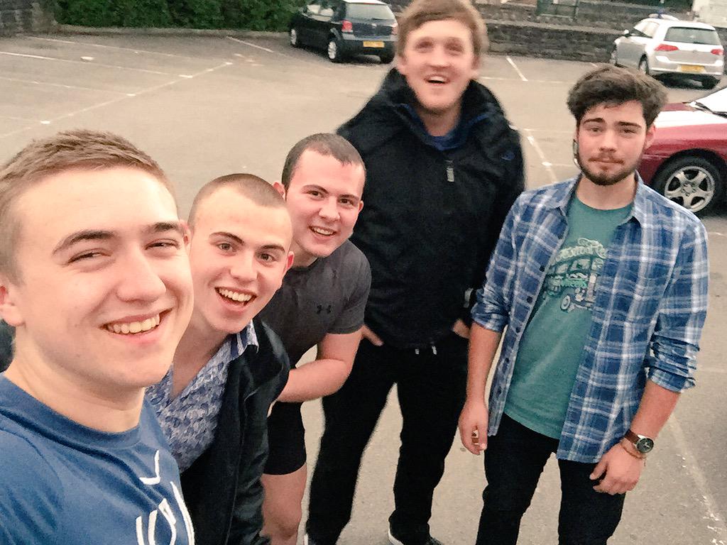 robGrimes8's tweet photo. Hope it's all going well out there!! @samthe_explorer 🚴🏼 http://t.co/Dlk8zfgTRE