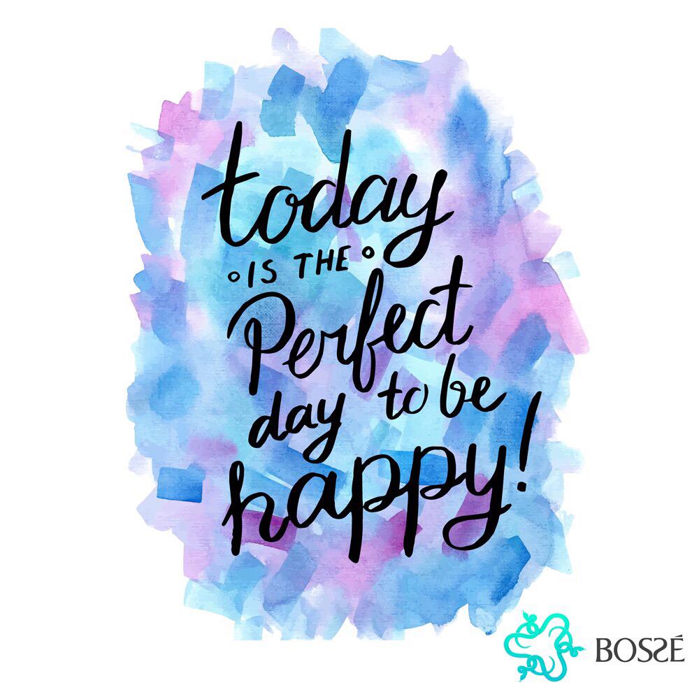 Buen inicio de semana te desea <a href="/bossegdl/">Bossé Oficial</a> #Monday #Club #happiness #BacktoBasics