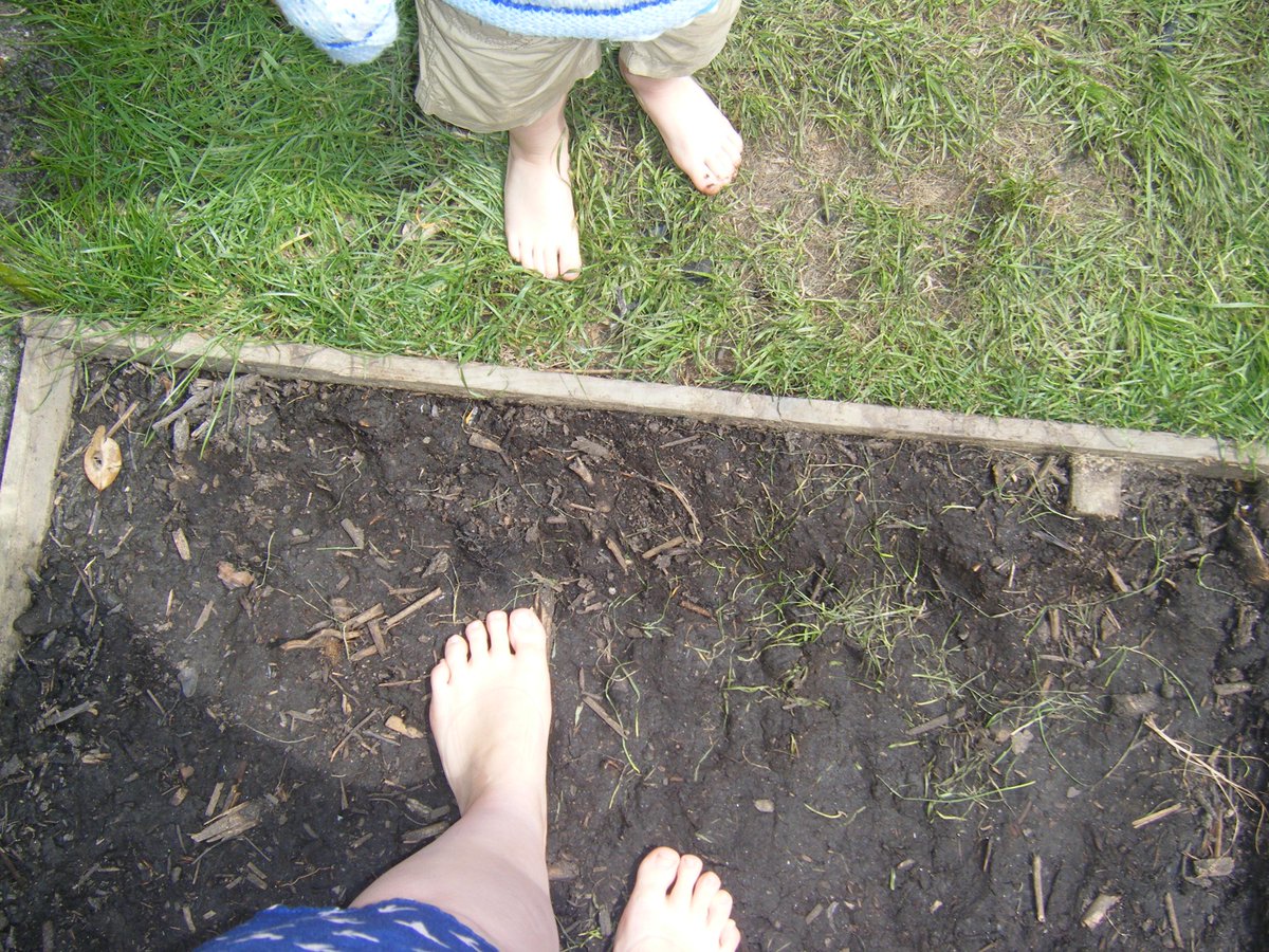 Nicnaks23's tweet photo. #edenphotocomp barefoot trail http://t.co/aUCtFkhJqN
