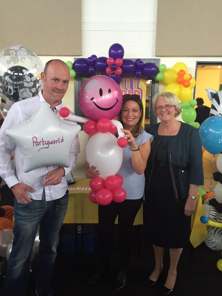 PartyWorld_'s tweet image. Hi all we are a family run business in retail for over 30 years we love #createmorefun #britishbizparty David