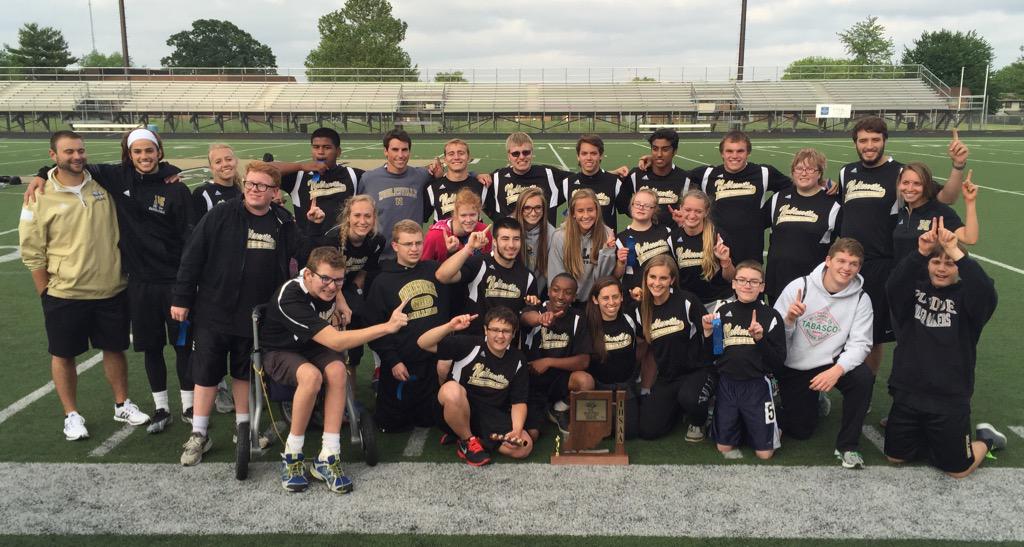 MillerNationAD's tweet photo. Outstanding job by our Unified Tr&F team. #Back2Back Sectional Champs. #StateBound #MillerProud http://t.co/yehmEViPHU