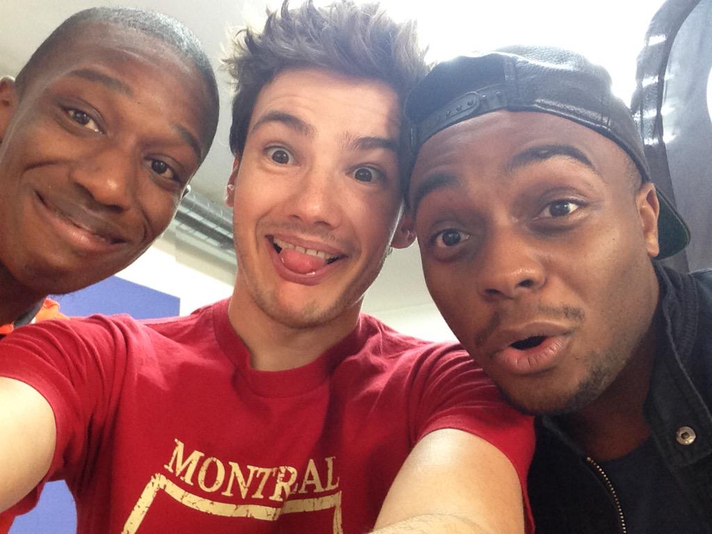 DZ29_AD's tweet photo. @Abdoulaye_Sarr @josspace les meilleurs ne jouaient pas ! ;) #EASFC15 #FIFA15 http://t.co/ErS3gbpm4d