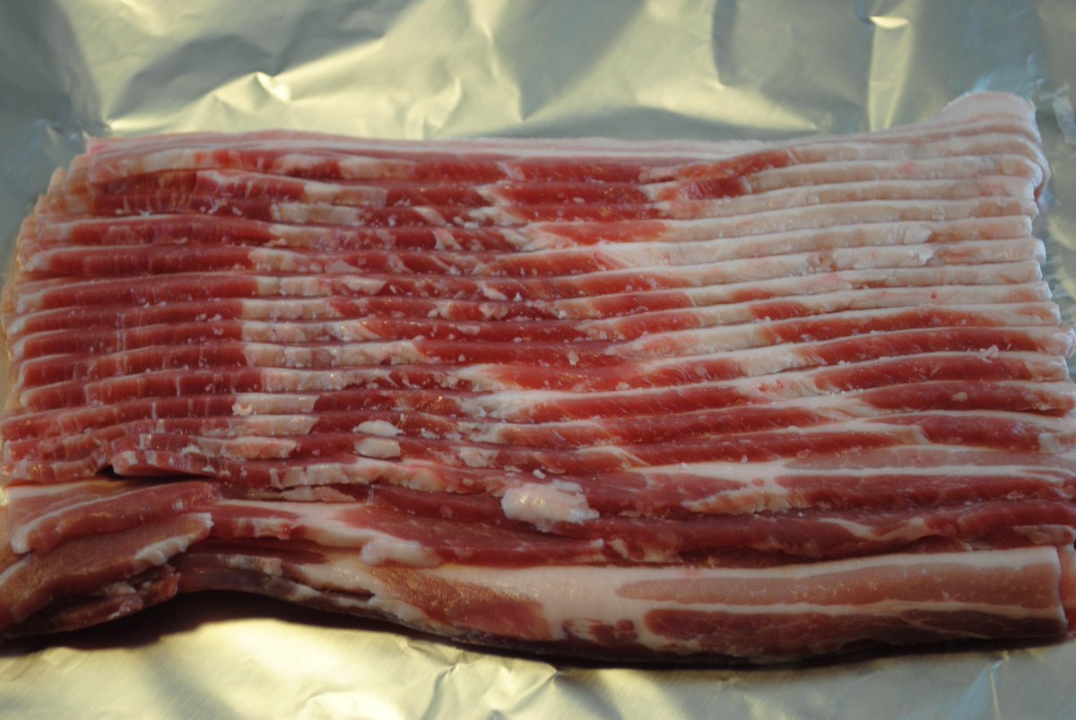 AJFamilyFarm's tweet photo. @AJFamilyFarm farm fresh BACON #enoughsaid Stop in today! http://t.co/0s0SlV4j0d
