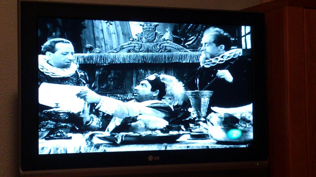 ElQuijoteEV's tweet photo. Don Quijote en @la2_tve La ínsula es insulina, pardiez http://t.co/9b5NihhIXt