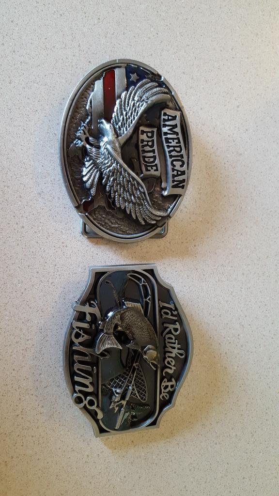 MrNelsonBHS's tweet photo. Got my new belt buckles. #hickinit http://t.co/khLT3tQyAo