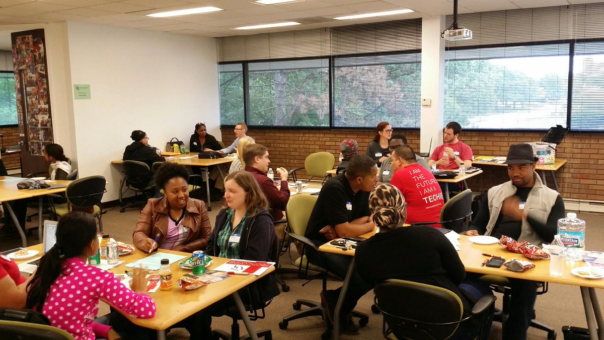 lisachambers's tweet image. On boarding a great team for our #StudentWEBCORPS program  @techcorps_org