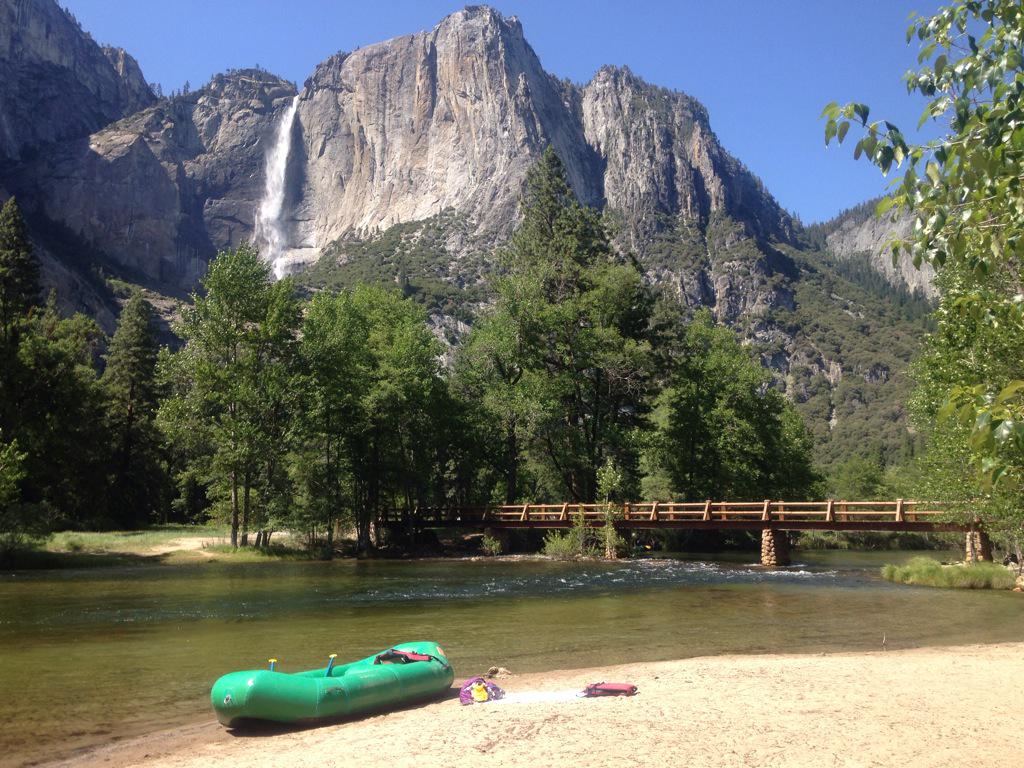 How's this for #ProofOfWorkout ? Much needed nature reprieve &amp; paddle down Merced River #Yosemite <a href="/proofofworkout/">#ProofOfWorkout</a>