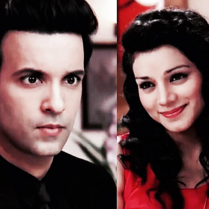 livingddreamx's tweet photo. #DebLan edits by me :P ❤️ Best episode EVER😊 @ali_aamir @Sukirti_k #DilliWaliThakurGurls http://t.co/AiBtp0Jszs