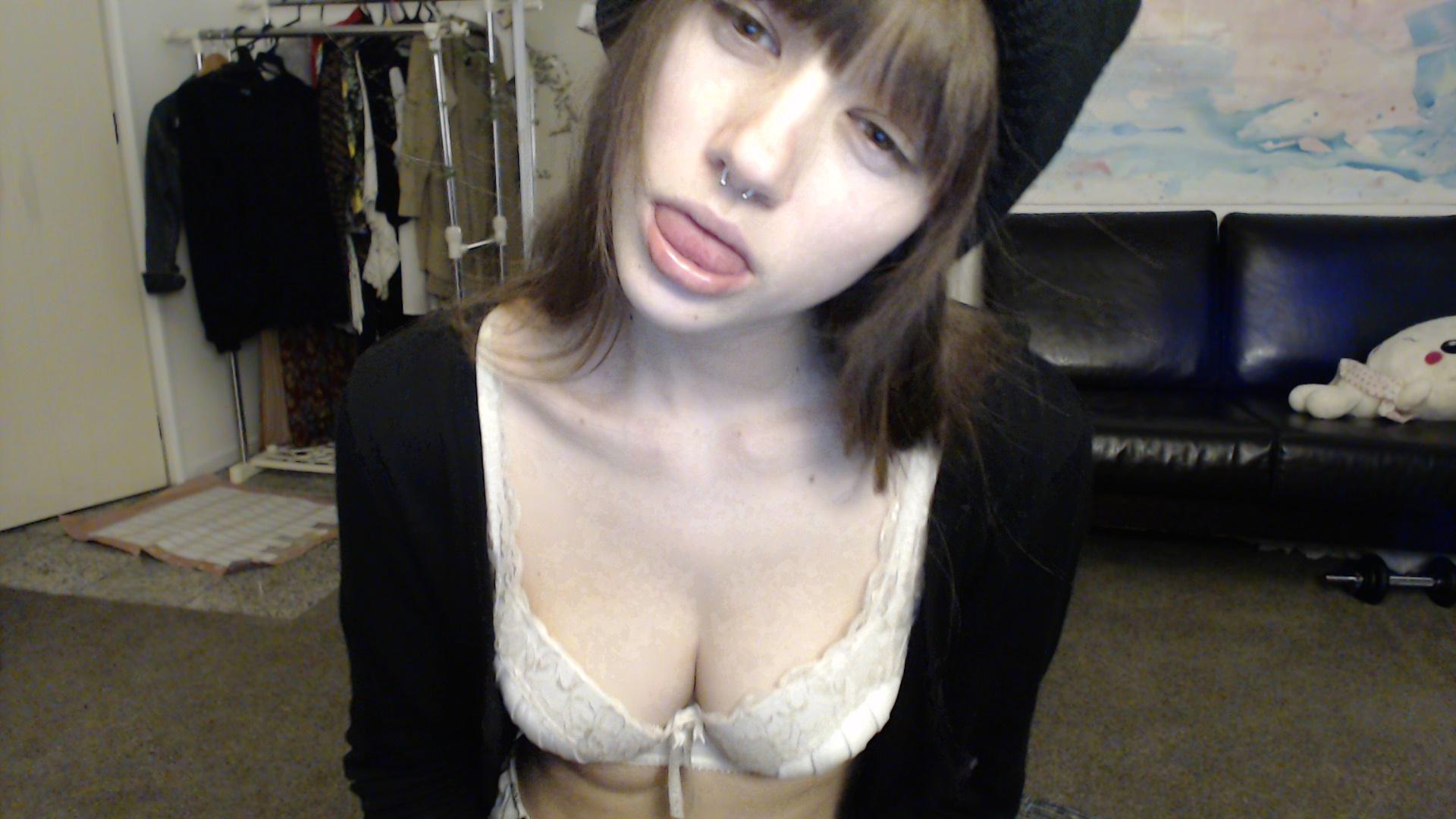 MissAlice_94 on Twitter: "Ok back and ready :) Come play http://t.co