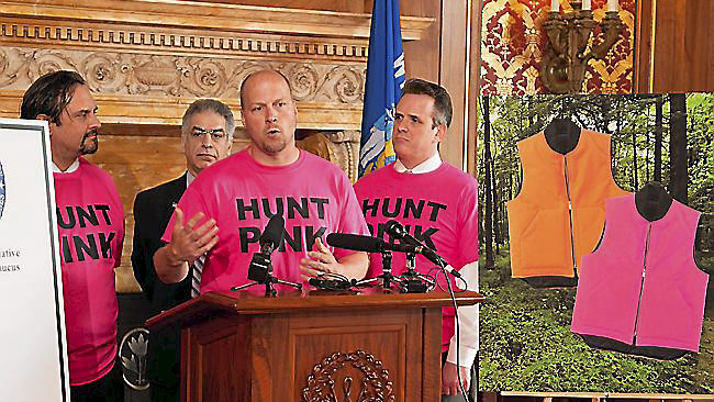bowhunting1's tweet photo. WI tries to boost hunter numbers by legalizing blaze pink during hunting season. http://t.co/9zdJEryDmQ #huntpink http://t.co/L9sO8QIDuI
