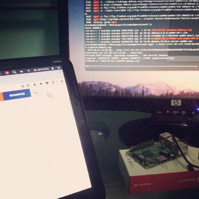 insta_arduino's tweet image. ift.tt/1db7s5W - Super happy with my new lcd screen #hackerparty #hp #raspberry … ift.tt/1db64At