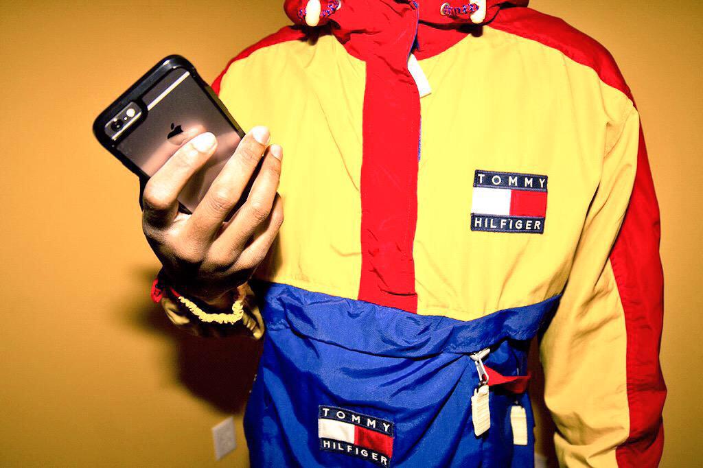 JonnnFinest's tweet photo. This the toughest jacket I seen in bricks http://t.co/gOGznqose6