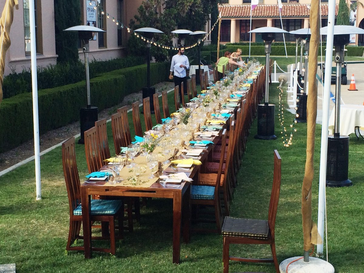 solaresandiego's tweet image. #HeartofSpring Here's a photo of the before-table for our feast. We had 60 persons - 30 per side - by design. Wow.
..