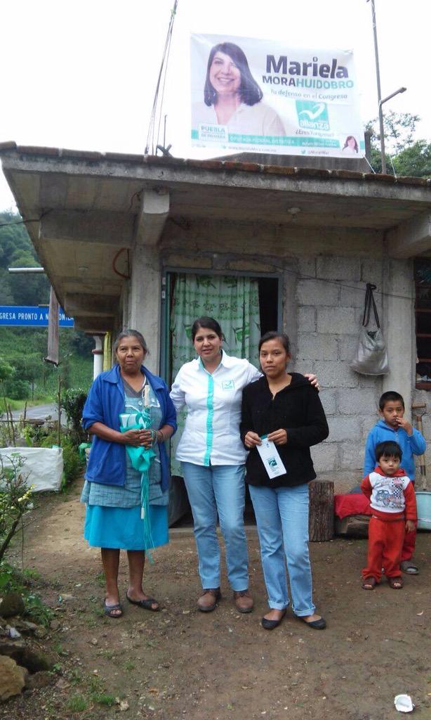 morahmar's tweet photo. Las propuestas de #NuevaAlianza ya fueron escuchadas por habitantes de Nauzontla. #EligeTurquesa @EquipoDePrimera http://t.co/829XxczsBf