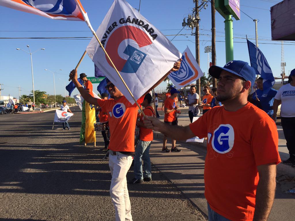 monicarobless's tweet photo. Estamos de fiesta a 6 días del triunfo con @JavierGandaraM en #Navojoa la #CampañaPermanenteJGM sigue trabajando http://t.co/Q6ds7kwaae