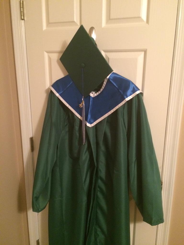 DamienPike's tweet photo. Is this actually happening? Can't wait to see what happens next 😂🙌🏼 http://t.co/EjwbetSGCQ