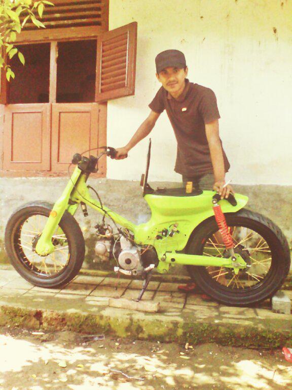 Entah siapa #GREENAPPLE #STREETCUB #SUKABUMI