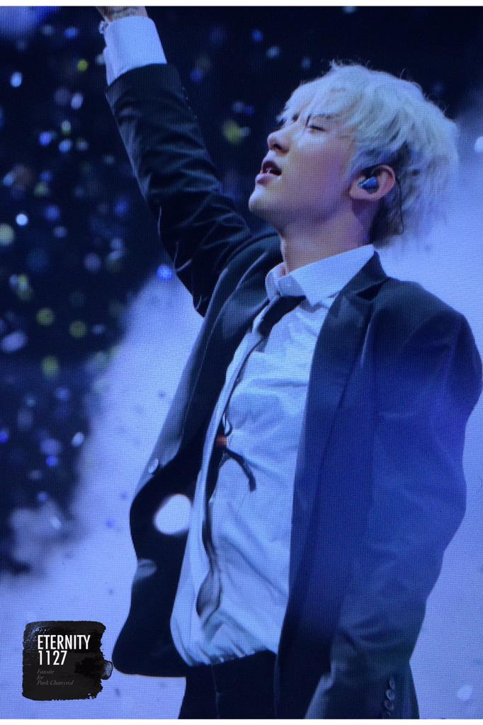 eternity_1127's tweet photo. 150531 The EXO'luXion in SHANGHAI #찬��� #chanyeol http://t.co/WE8D7eN7IU