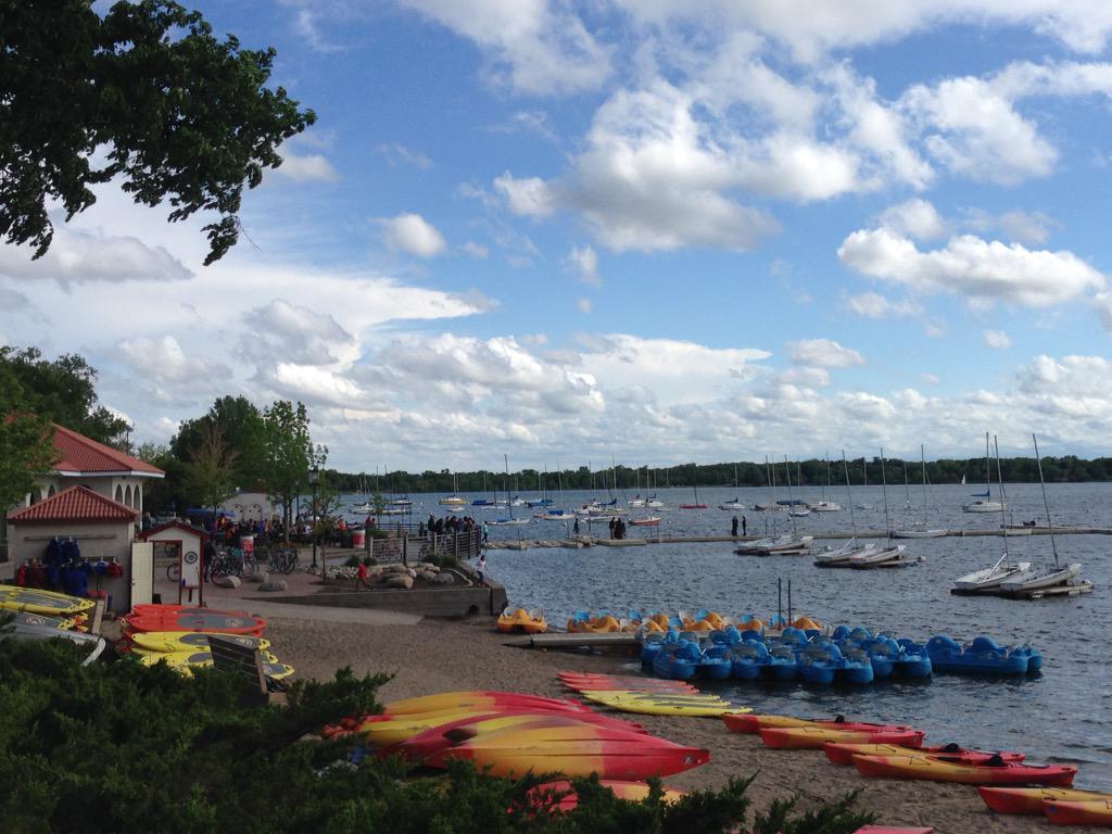 LeFevreDan's tweet image. @LakeCalhoun is one of the best spots to be in #Minneapolis for the #summer. This doesn't get old!