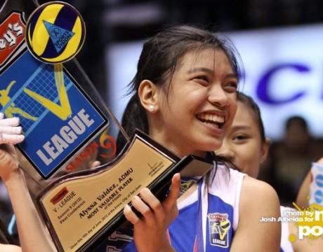 PhenAngela's tweet photo. Happy Alyssa "Phenom" Caymo Valdez Day!
@AlyssaValdez2  #2Valdez  #2 http://t.co/IhXsP1RbvZ