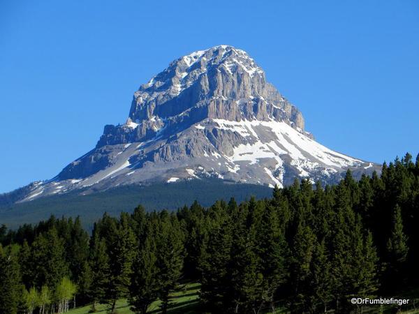 TravelGumbo's tweet photo. R #picoftheday. One of #America's great #roadtrips is through the #Crowsnest #pass, #Alberta  http://t.co/f8pfSNHlHH http://t.co/7GIUL3NPFx
