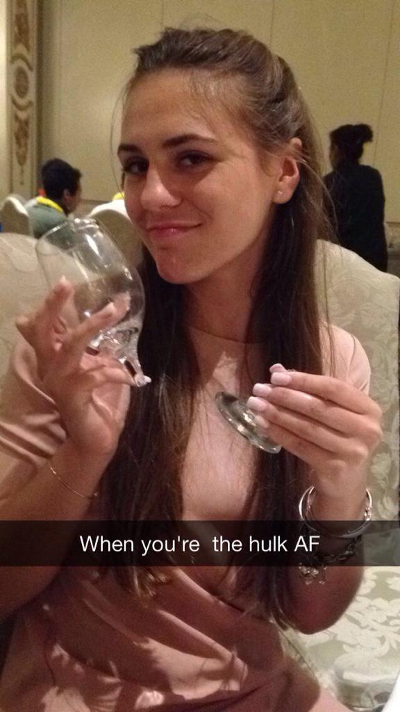 annikagray9's tweet photo. This happened like 5 seconds ago but I couldn't resist, happy birthday to the hulk herself 💪💗🍹😈! @AllieMarchandd http://t.co/PbkDVCSL2f
