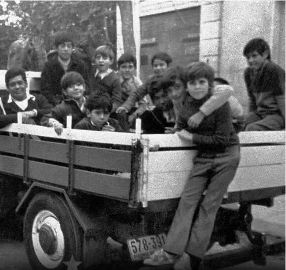 IGMARADONIANA's tweet photo. #Chitoro estamos con vos, como tu flia junto a #doñatota estuvieron con nosotros los #maradonianos SIEMPRE! http://t.co/q4dToQ4Hcy