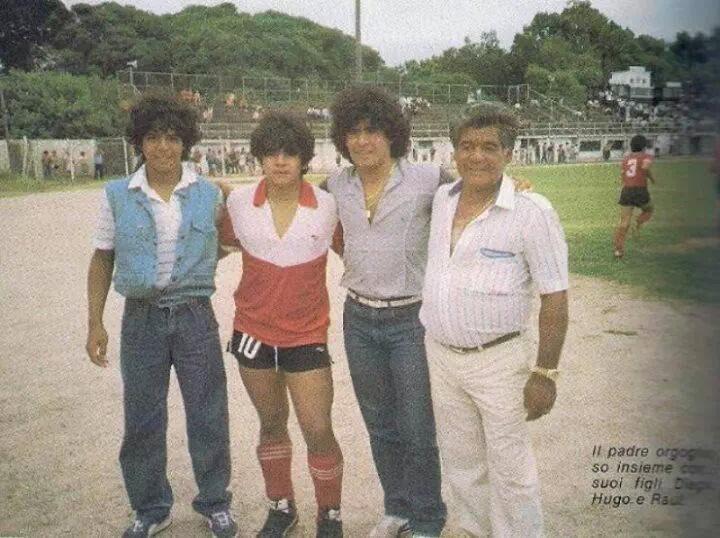 IGMARADONIANA's tweet photo. #Chitoro estamos con vos, como tu flia junto a #doñatota estuvieron con nosotros los #maradonianos SIEMPRE! http://t.co/q4dToQ4Hcy