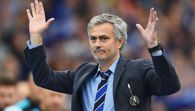 TodoFutbolAqui's tweet photo. REVELADO: El jugador de la plantilla madridista a quien Mou acusó de ser una rata | No es … http://t.co/aB7AmAfo9h http://t.co/VK8kATJU7X