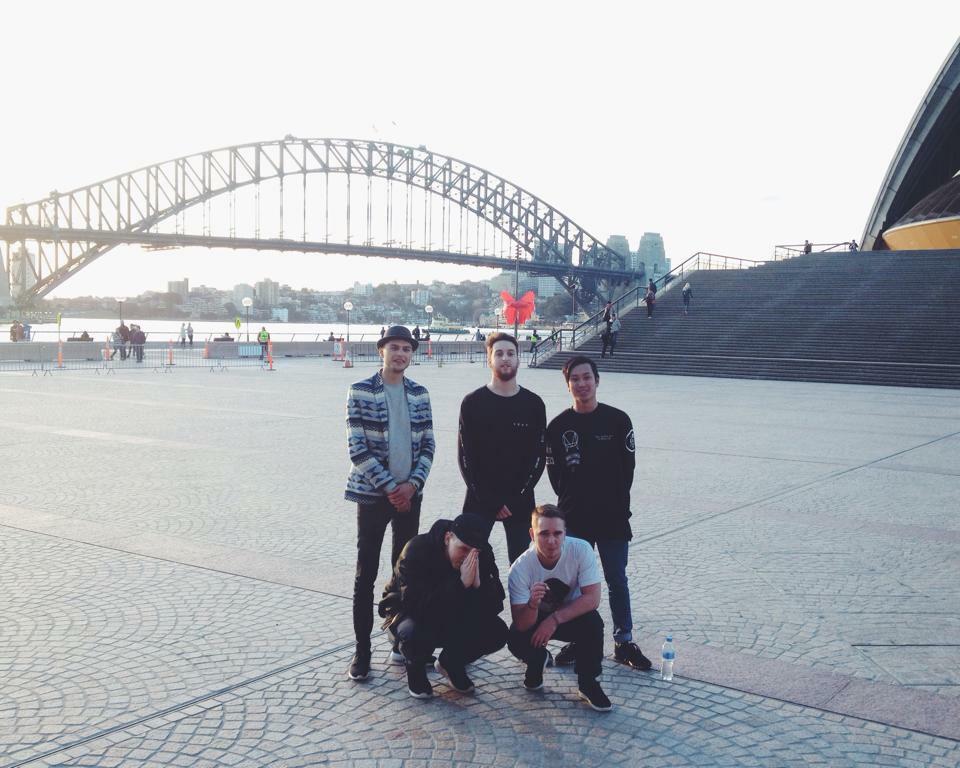 DachoTours's tweet photo. Touch down in SYD! @Loscobeats http://t.co/x4vGYqs9rx