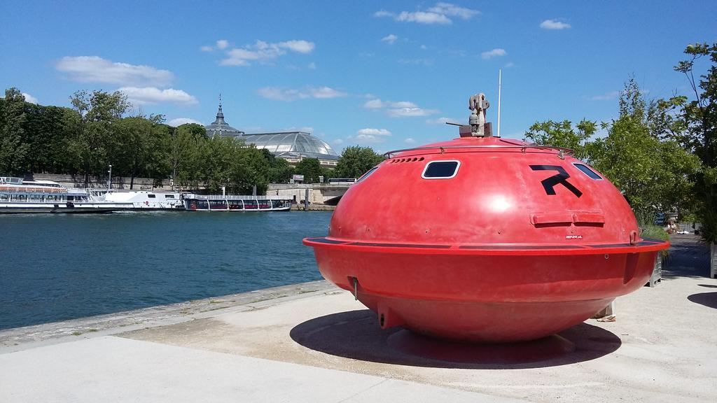 bloomfarm's tweet photo. Survival capsule  becomes the capsule hotel @refunc #teamarchi http://t.co/LUvgQ1PP8T
