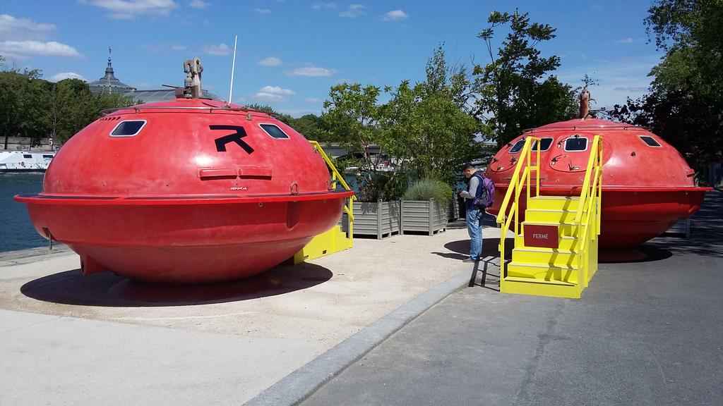 bloomfarm's tweet photo. Survival capsule  becomes the capsule hotel @refunc #teamarchi http://t.co/LUvgQ1PP8T
