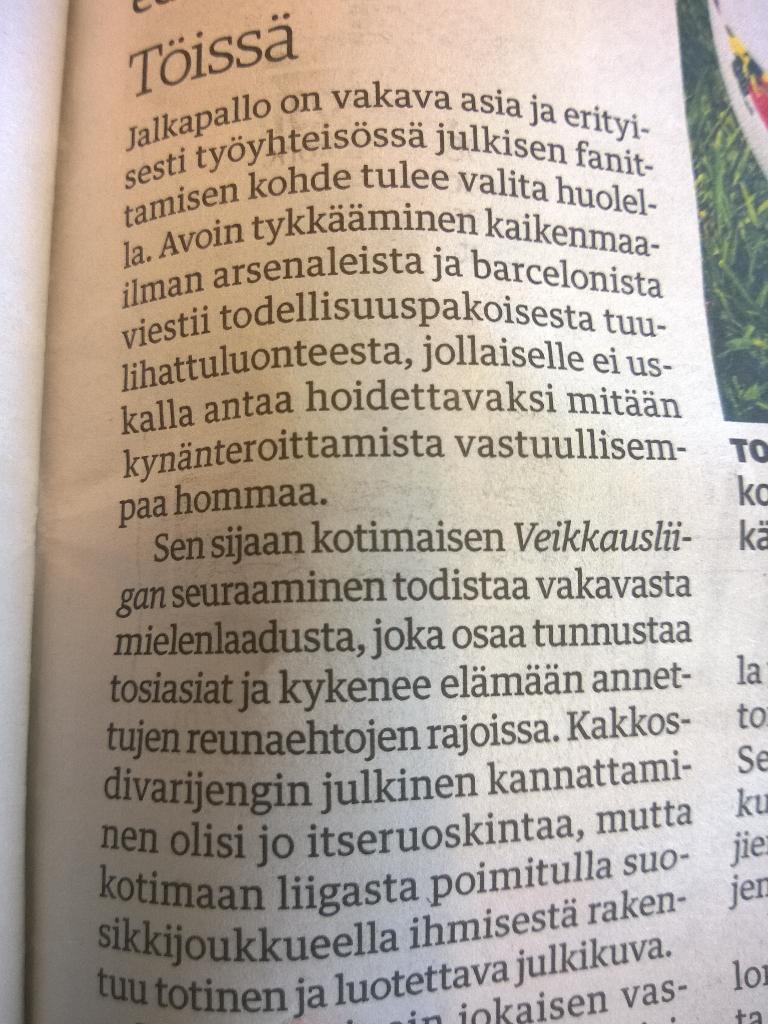MikkoLantta's tweet photo. Nyt ihmiset merkkaamaa CV:seen "suomipotkupallonystävä" #Veikkausliiga http://t.co/8lJgQrlesN