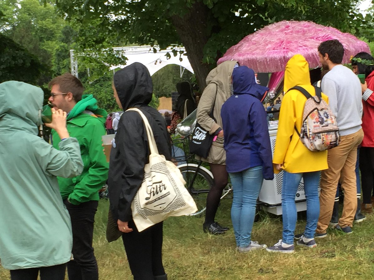 FiltrFrance's tweet photo. ♫ ♪ MERCI à tous de votre présence au @welovegreenfest! 🌱 Au soleil comme sous la pluie :) #Filtr #WLG2015 #Playlists http://t.co/PCuQMZjyod
