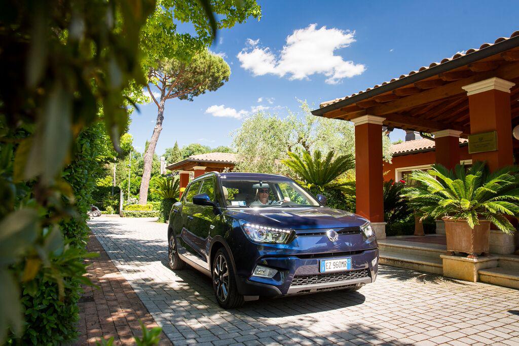 JoydeepMoitra's tweet photo. Zoom up your style quotient with superb design and personalization offered by the #Tivoli . #EscapefromtheOrdinary http://t.co/MEkstFrqcI