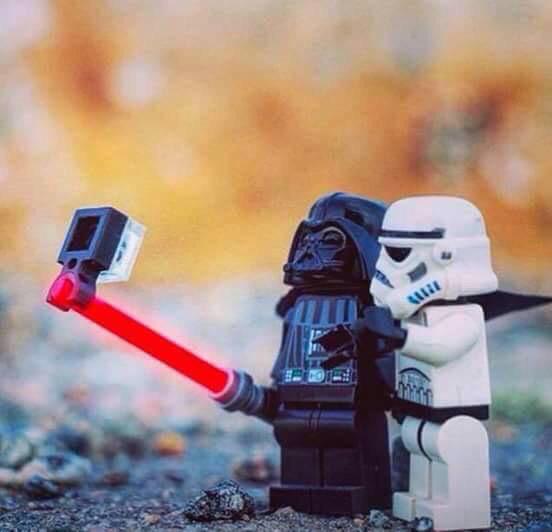 Geek_O_Nomicon's tweet image. The ultimate selfie! #whynotgeek #Geeknomicon2015