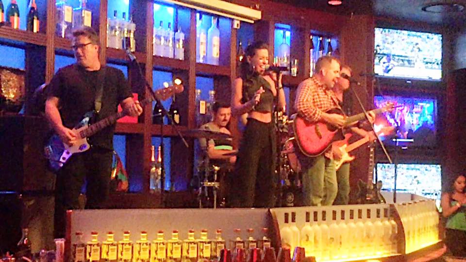 Great Saturday <a href="/bluemartiniphx/">Blue Martini Phoenix</a>! Thanks to all that came out!