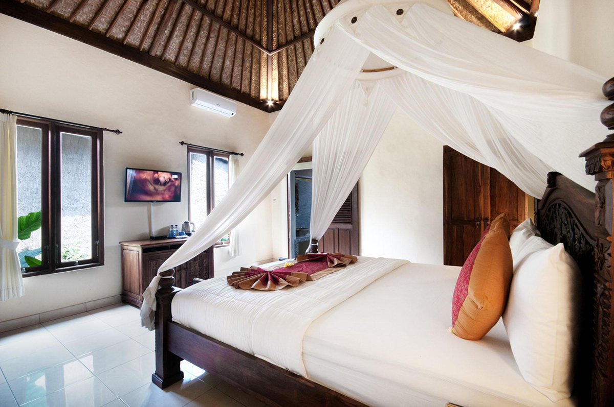 pajarhouse's tweet photo. 2 room left
dont wait too late http://t.co/RrIksVwRs6