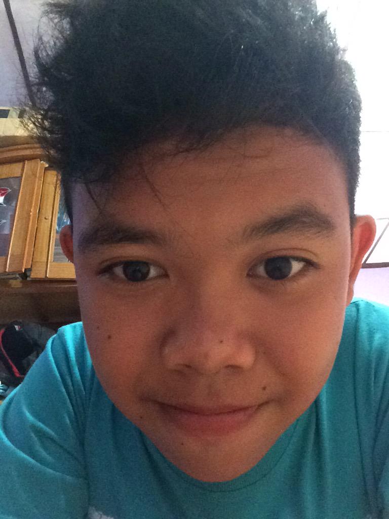 AndyIdolJr's tweet photo. Hrs tersenyum..walau ku udah mengerti maksud perkataan mu..#anwinners http://t.co/DrF0gapg8g