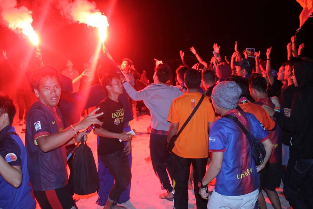 INDOBARCA_MAROS's tweet photo. #Lestpost
#GathnasIndobarca2015
#SamalonaIsland
@PenyaIndoBarca
@FCBarcelona http://t.co/KZI2IiHWeB
