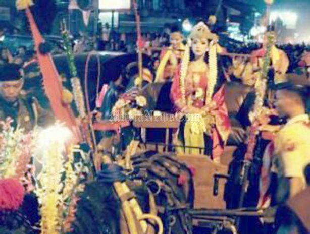 Pesona Ratu Kalinyamat Memikat Masyarakat di <a href="/PestaBaratan/">Lembayung Production</a> Semalam ift.tt/1KzXMx6 #muriadotco #VJberita