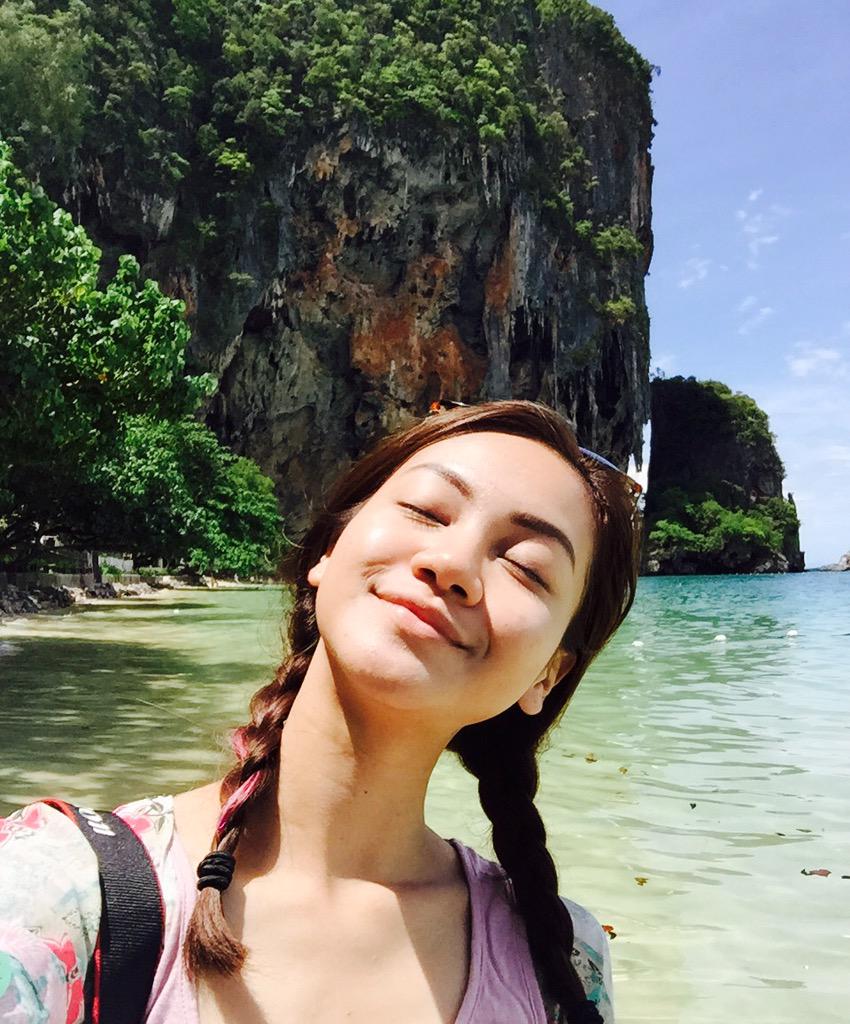 daiyantrisha's tweet photo. Sunbathing. http://t.co/vs7W63XfHa