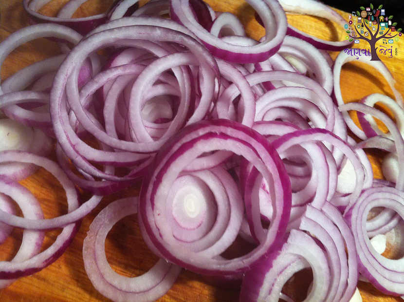 JanvaJevu's tweet image. કાચી ડુંગળી સ્વાસ્થ્ય માટે ફાયદાકારક goo.gl/kFa8Zj
#Raw #Onion #Benificial #Health | @JanvaJevu