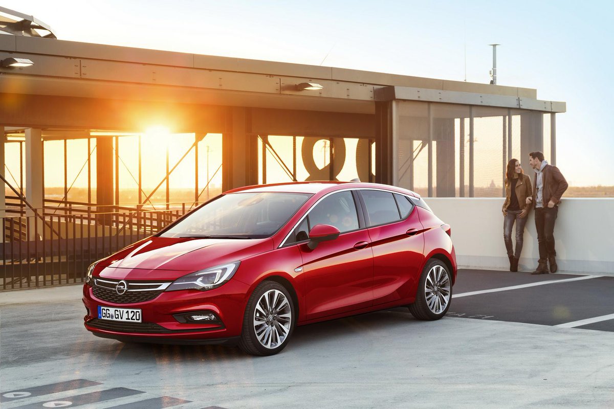 FloteAutoRO's tweet photo. Noul Opel Astra este lansat oficial în 2015 http://t.co/TZRxeSyzP7 http://t.co/mq73yJos2s