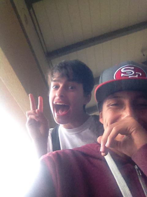 _Cheskake's tweet image. HAPPY BIRTHDAY CARLOS YOU WONT FEEL 16 TIL YOUR 17 HAVE A GREAT ONE HOMIE!!!! 🐋🎉🎊 @chicobean99 #IMTHEFIRST