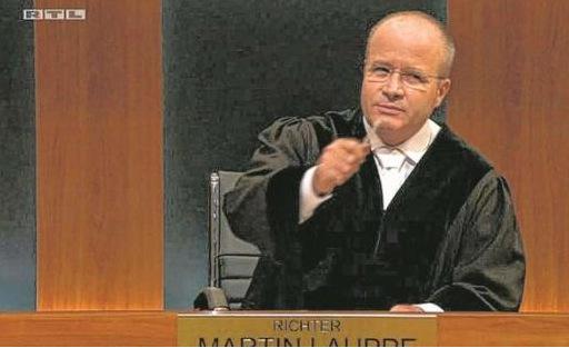 Bild Dusseldorf Anwalt Lauppe Assmann Aus Dusseldorf Ist Bei Rtl Jetzt Richter Lauppe Http T Co Ss8maqrlzz Http T Co 5gs8avo8fw