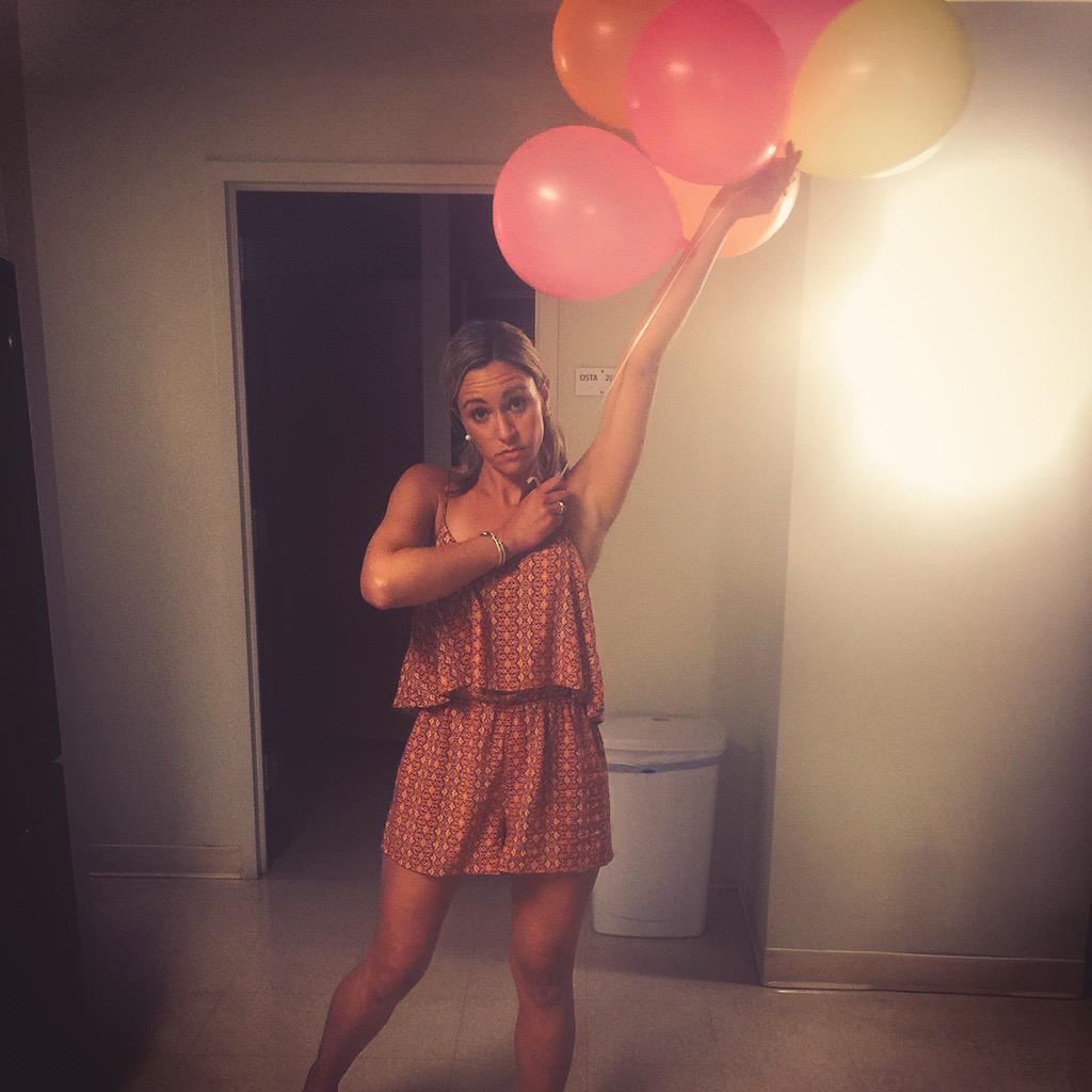 LexSchaef's tweet photo. @kristennikolee thank u so much! U breathe life into these balloons...&amp; my soul❤️ great birthday #turntup #onamonday http://t.co/JLglu7ALLY