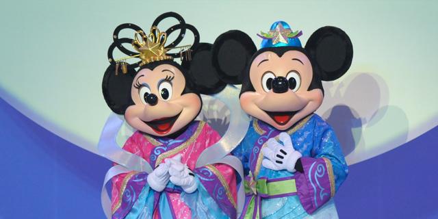 東京ディズニーリゾートpr 公式 いよいよ一般販売開始 東京ディズニーシーでの期間限定スペシャルショー鑑賞券付きパスポートが販売開始に 全席指定席で七夕ならではの楽しいひとときをどうぞ 今年はあのキャラクターも登場 Http T Co