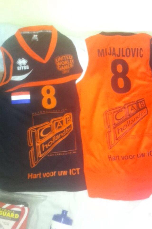 himarinahere's tweet photo. #UWG2015 #CAPHolland #DJPS #hoekenblokaccount #stainloynederlandbv #hvlechtwerken #volleybal #CAPHolland #sport http://t.co/I0Eajc2fS1