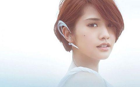 June 4, wish Happy Birthday to Taiwanese singer, Golden Bell Awards actress and TV host, Rainie Yang. 